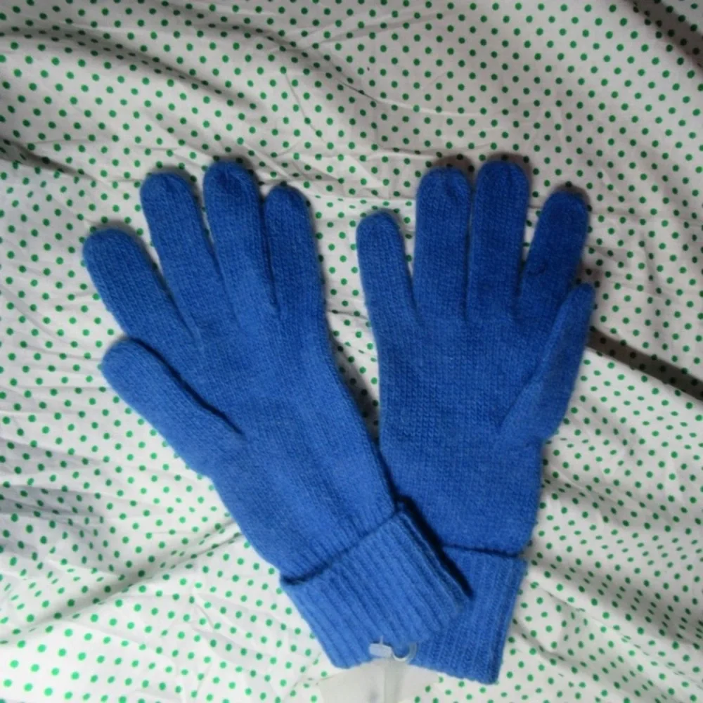 VINTAGE 90s 70% lambswool 20% angora winter gloves